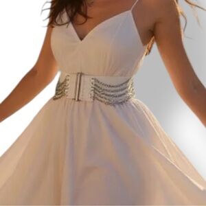 Vintage Y2K Yik Fung Cream Leather Draped Metal Chain Elastic Statement Belt